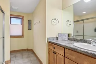 W287N990 Bedouin Ct, Delafield, WI 53188 - Photo 57