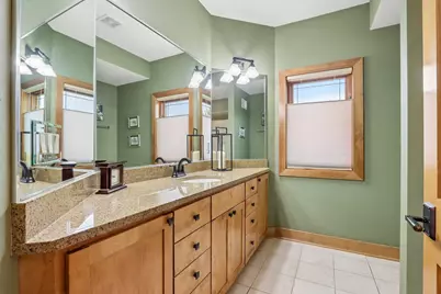 W287N990  Bedouin Ct, Delafield, WI 53188 - Photo 33