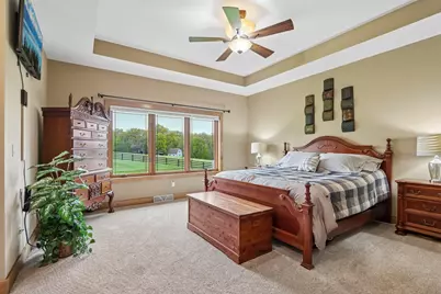 W287N990  Bedouin Ct, Delafield, WI 53188 - Photo 25