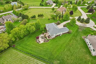 W287N990  Bedouin Ct, Delafield, WI 53188 - Photo 65