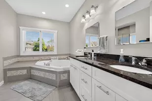 2726 Avalon Ct, Racine, WI 53406 - Photo 23