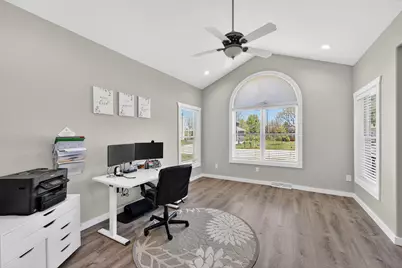 2726  Avalon Ct, Racine, WI 53406 - Photo 15