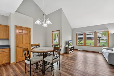 1631  Rolling Green Dr, Racine, WI 53406 - Photo 3