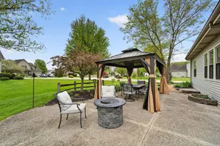 1631 Rolling Green Dr, Racine, WI 53406 - Photo 5