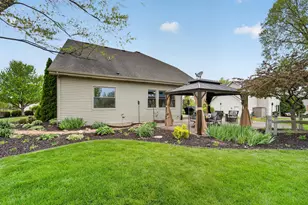 1631 Rolling Green Dr, Racine, WI 53406 - Photo 5