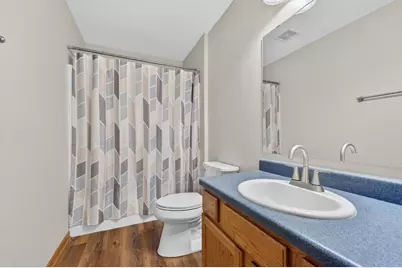 1631  Rolling Green Dr, Racine, WI 53406 - Photo 25