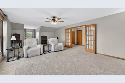 1631  Rolling Green Dr, Racine, WI 53406 - Photo 27