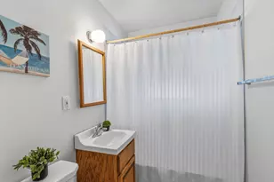 2922 S 102nd St, West Allis, WI 53227 - Photo 15