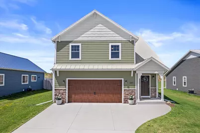 247  Binsfeld St, Belgium, WI 53004 - Photo 1