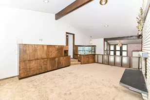 301 W Indian Creek Ct, Fox Point, WI 53217 - Photo 17