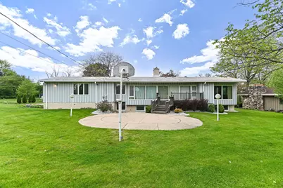 301 W Indian Creek Ct, Fox Point, WI 53217 - Photo 9