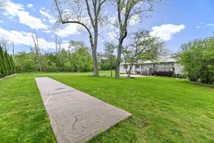 301 W Indian Creek Ct, Fox Point, WI 53217 - Photo 47