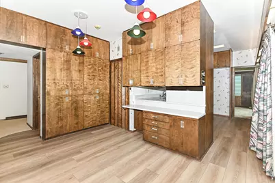 301 W Indian Creek Ct, Fox Point, WI 53217 - Photo 19