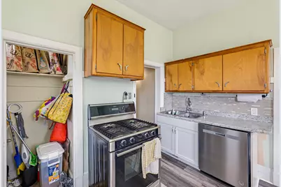 2350 S Lenox St #2352, Milwaukee, WI 53207 - Photo 11