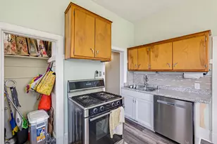 2350 S Lenox St, Milwaukee, WI 53207 - Photo 11