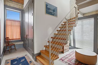 1945 N Bartlett Ave, Milwaukee, WI 53202 - Photo 23