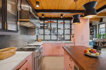 1945 N Bartlett Ave, Milwaukee, WI 53202 - Photo 13