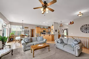 W125S8568 Country View Ct, Muskego, WI 53150 - Photo 7