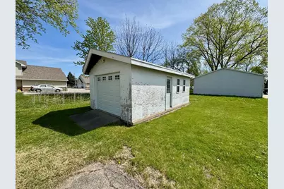 1012  Meadow St, Watertown, WI 53094 - Photo 29