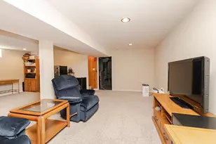 4123 N 95th St, Wauwatosa, WI 53222 - Photo 41
