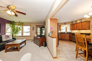 4123 N 95th St, Wauwatosa, WI 53222 - Photo 19