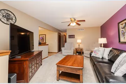 4123 N 95th St, Wauwatosa, WI 53222 - Photo 21
