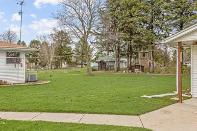 4319 N 50th St, Sheboygan, WI 53083 - Photo 23
