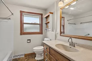 4319 N 50th St, Sheboygan, WI 53083 - Photo 9