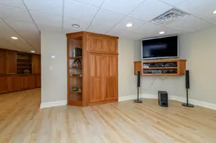 10935 N Oriole Ln, Mequon, WI 53092 - Photo 45