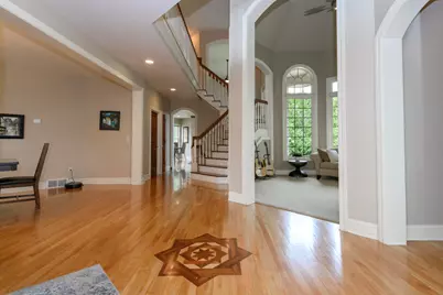 10935 N Oriole Ln, Mequon, WI 53092 - Photo 19