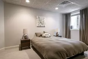 10935 N Oriole Ln, Mequon, WI 53092 - Photo 53
