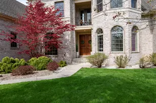 10935 N Oriole Ln, Mequon, WI 53092 - Photo 1