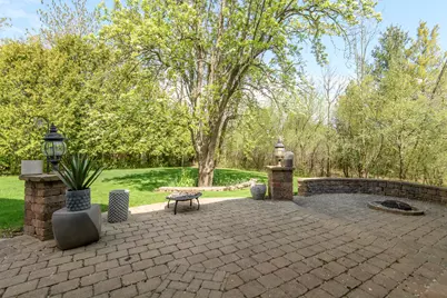 10935 N Oriole Ln, Mequon, WI 53092 - Photo 7