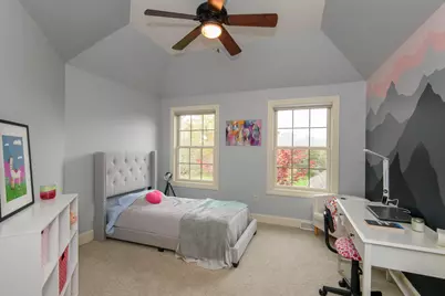 10935 N Oriole Ln, Mequon, WI 53092 - Photo 37