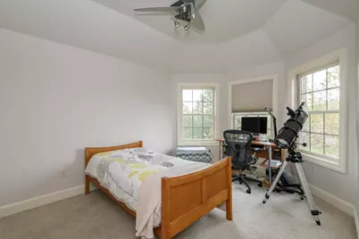10935 N Oriole Ln, Mequon, WI 53092 - Photo 41