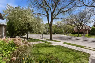 3493 N Humboldt Blvd, Milwaukee, WI 53212 - Photo 35