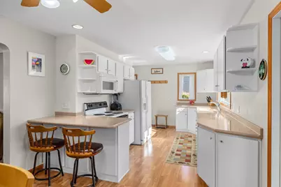 2247  Sisson Dr, La Crosse, WI 54601 - Photo 5