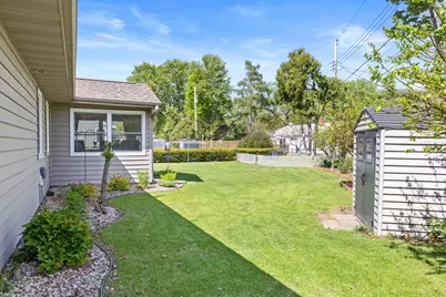2247  Sisson Dr, La Crosse, WI 54601 - Photo 27