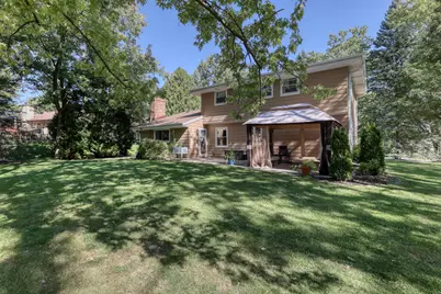 W141N5429  Van Buren Dr, Menomonee Falls, WI 53051 - Photo 41