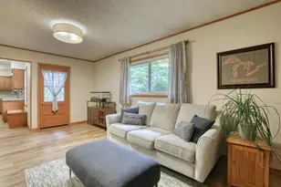 W141N5429 Van Buren Dr, Menomonee Falls, WI 53051 - Photo 19