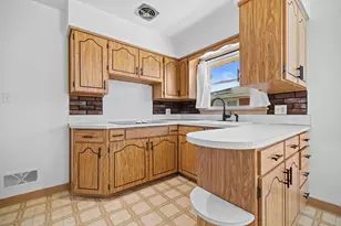1514 22nd St, Kenosha, WI 53140 - Photo 11