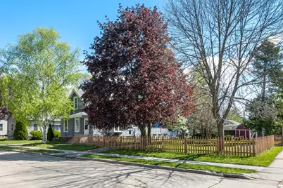 1416  Cedar St, Oshkosh, WI 54901 - Photo 27