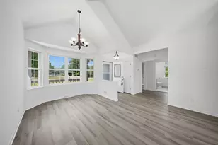 N56W18034 Evergreen Ln, Menomonee Falls, WI 53051 - Photo 5