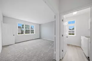 N56W18034 Evergreen Ln, Menomonee Falls, WI 53051 - Photo 19