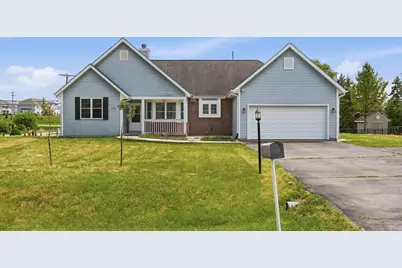 N56W18034  Evergreen Ln, Menomonee Falls, WI 53051 - Photo 1