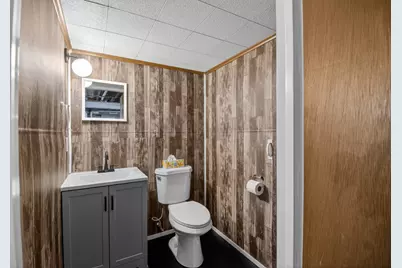 2300  Geneva St, Racine, WI 53402 - Photo 27