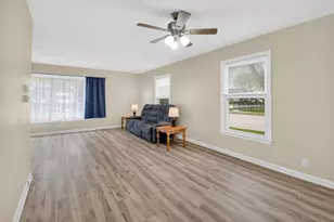 2300 Geneva St, Racine, WI 53402 - Photo 17