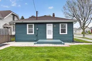 2300 Geneva St, Racine, WI 53402 - Photo 7