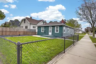 2300 Geneva St, Racine, WI 53402 - Photo 3