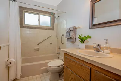 1432  Breeze Ter, Racine, WI 53406 - Photo 11